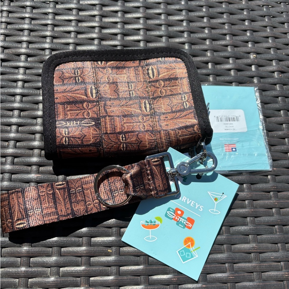 HARVEYS x Shag Tiki Fun Size Wallet & Keychain VEUC